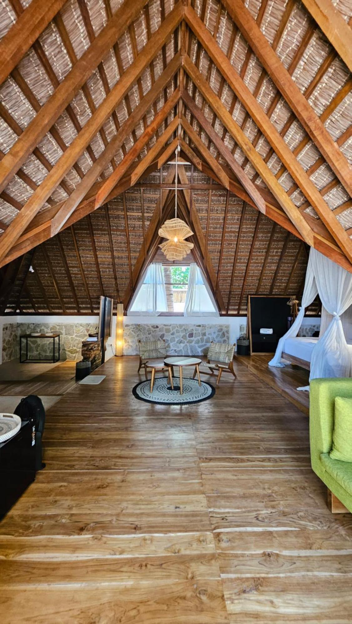 81 Palms Resort Nembrala Extérieur photo