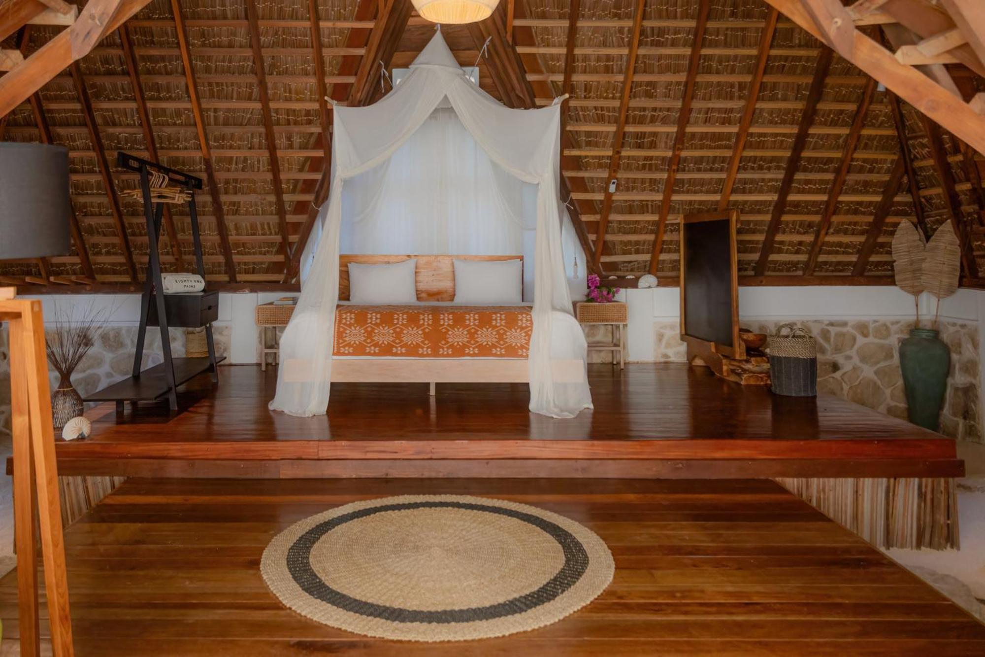 81 Palms Resort Nembrala Extérieur photo