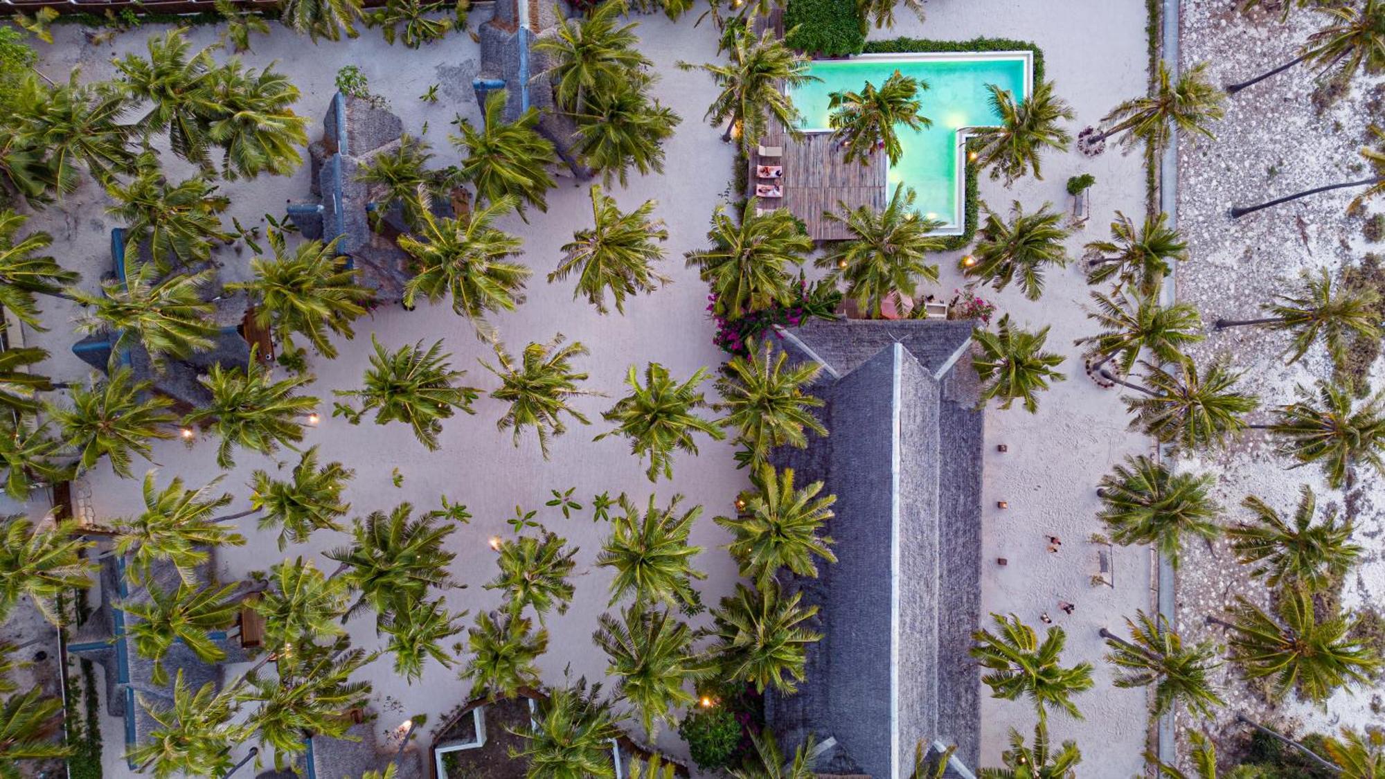 81 Palms Resort Nembrala Extérieur photo