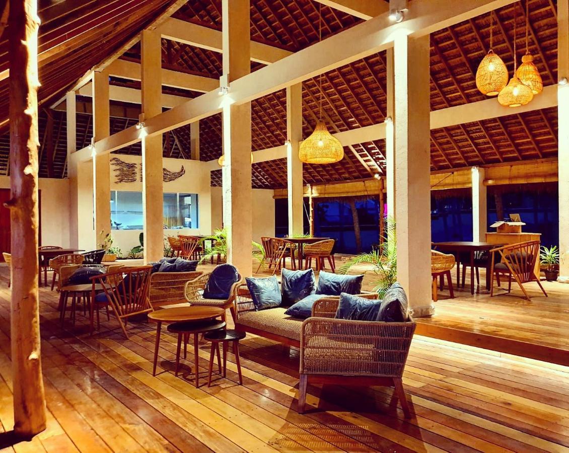 81 Palms Resort Nembrala Extérieur photo